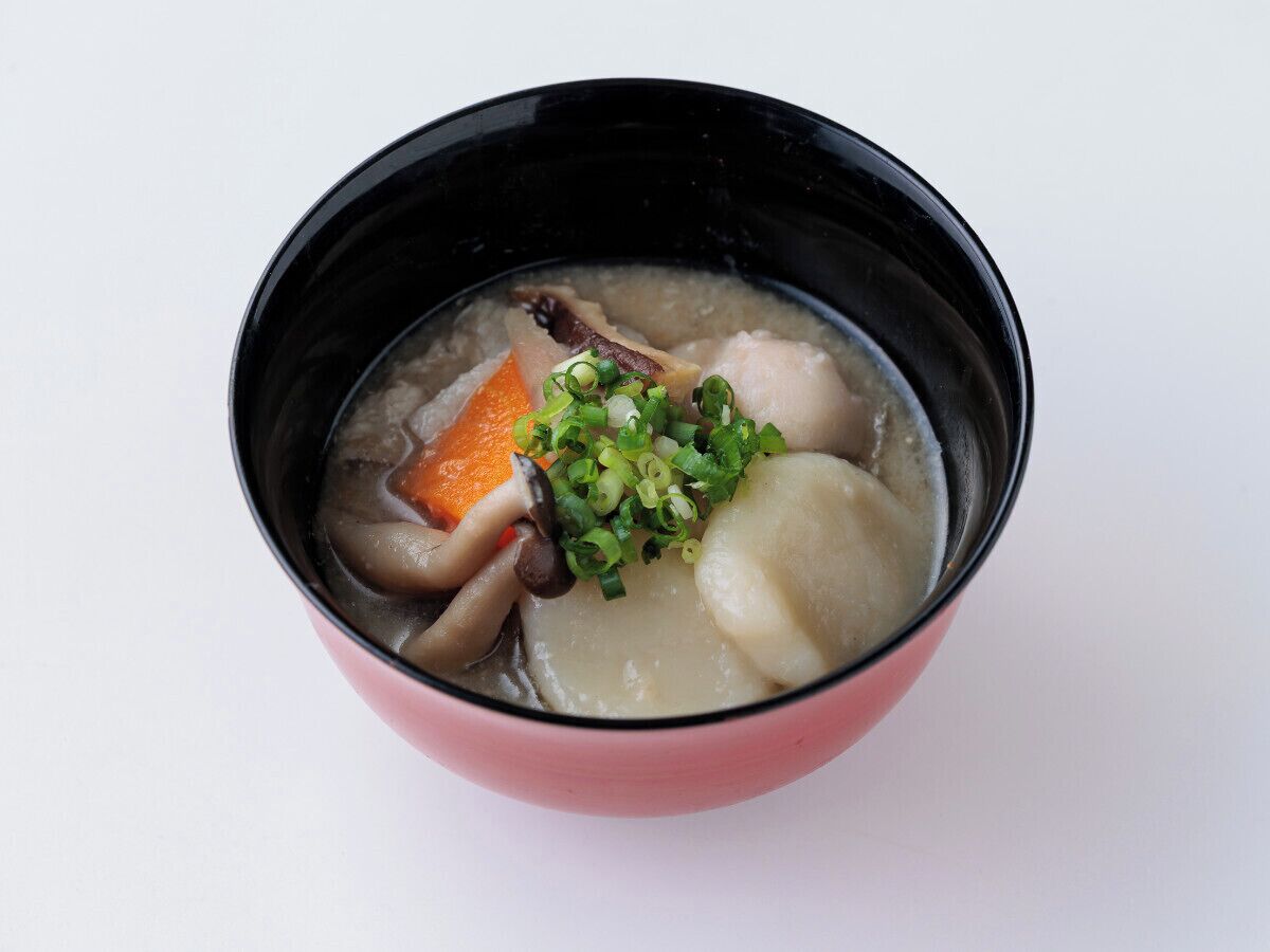 2 restaurants, breakfast served