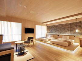 Executive Twin (Luxury Floor),2 double beds, for 2-5 people use, Non Smoking | Desk, iron/ironing board, free WiFi, bed sheets