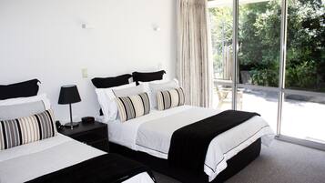 Căn hộ Deluxe, 1 phòng ngủ, bếp nhỏ (Lounge) | Bàn ủi/dụng cụ ủi quần áo, nôi/giường cho trẻ sơ sinh (phụ phí)