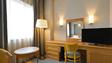 Wide Twin Room, Smoking | Premium bedding, down comforters, in-room safe, desk