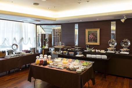 Daily buffet breakfast for a fee. Rihga Hotel Zest Takamatsu