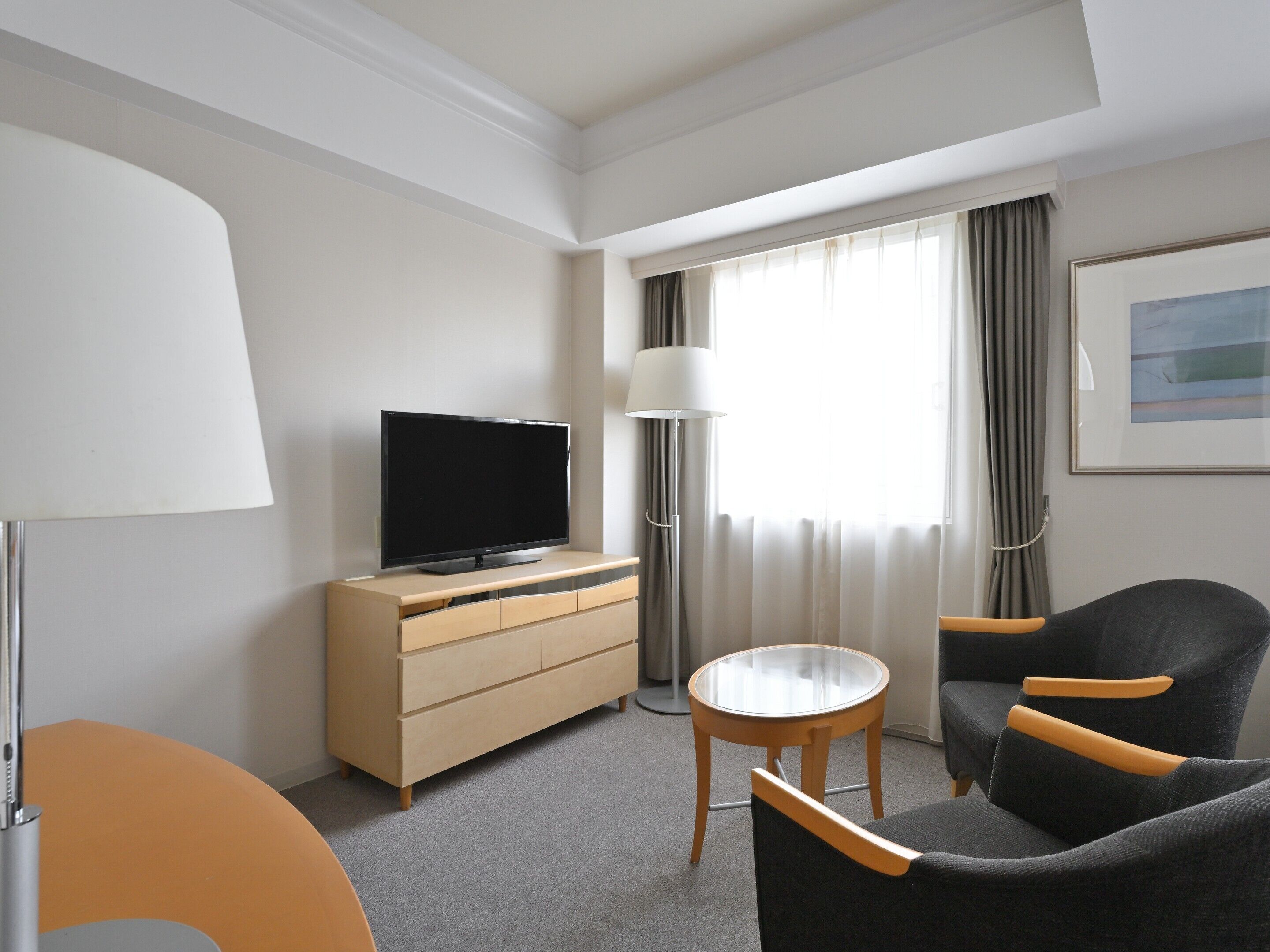 wide twin room, non smoking | 1 bedroom, premium bedding, down duvets, in-room safe