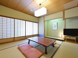 Habitación tradicional, no fumadores (Japanese Style) | Ropa de cama de alta calidad, edredones de plumas, caja fuerte