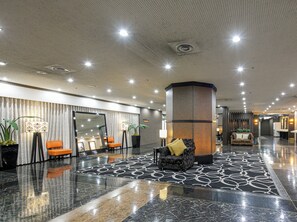 Lobby sitting area - APA Hotel Nagoya Sakae Ekimae EXCELLENT (Nagoya)
