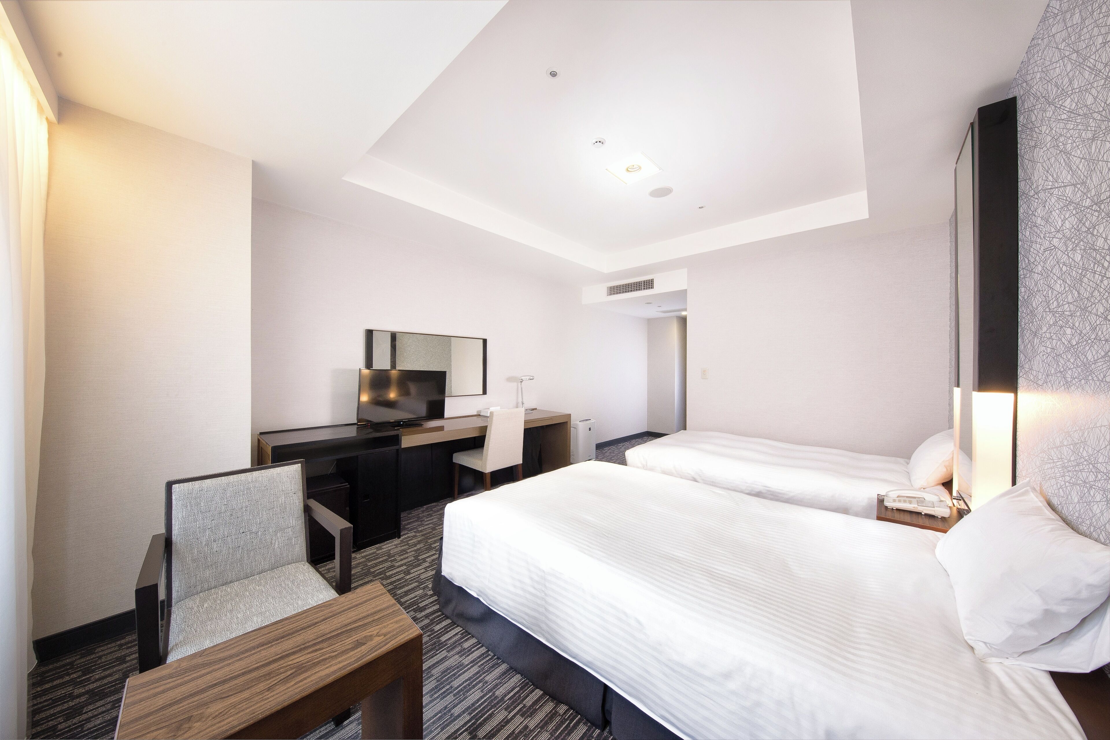 Habitación básica con 2 camas individuales, 2 camas individuales, para no fumadores (South Wing) | Ropa de cama de alta calidad, escritorio, insonorización y wifi gratis 