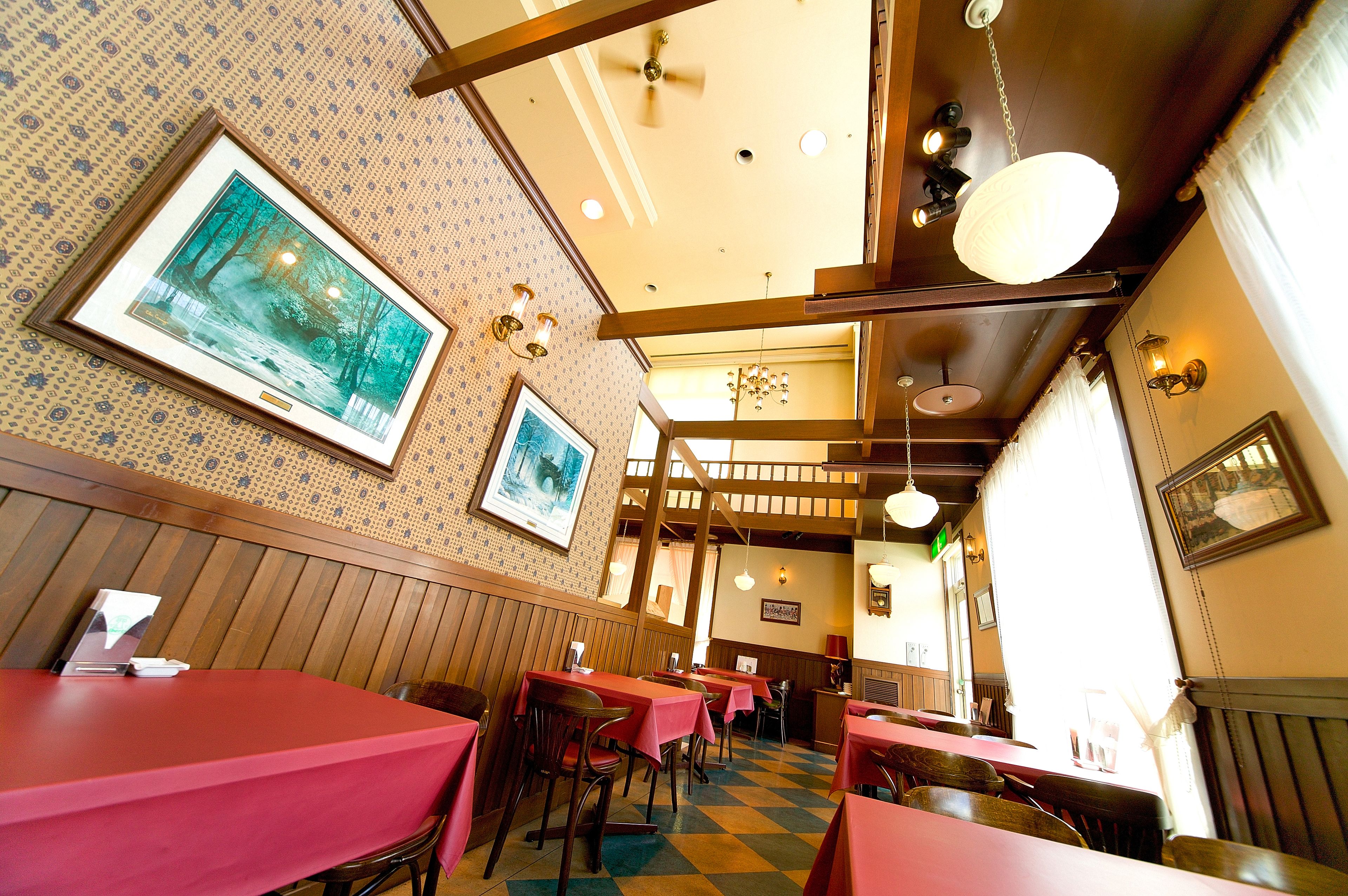 breakfast, lunch and dinner served