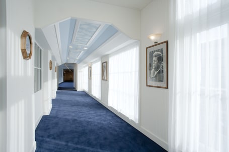 Hallway. Hotel Boston Plaza Kusatsu