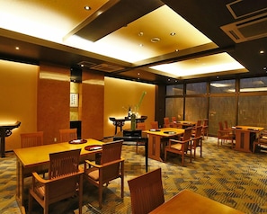 Breakfast, lunch, dinner served; Japanese cuisine