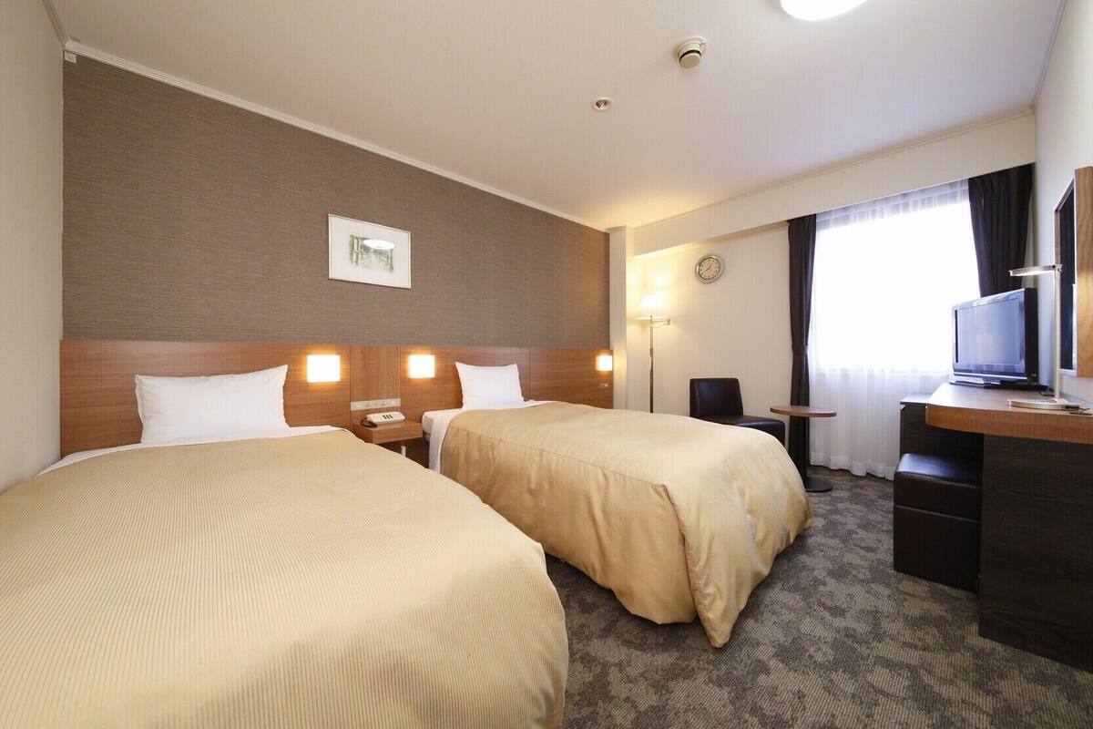 In-room safe, desk, iron/ironing board (on request), WiFi (free)