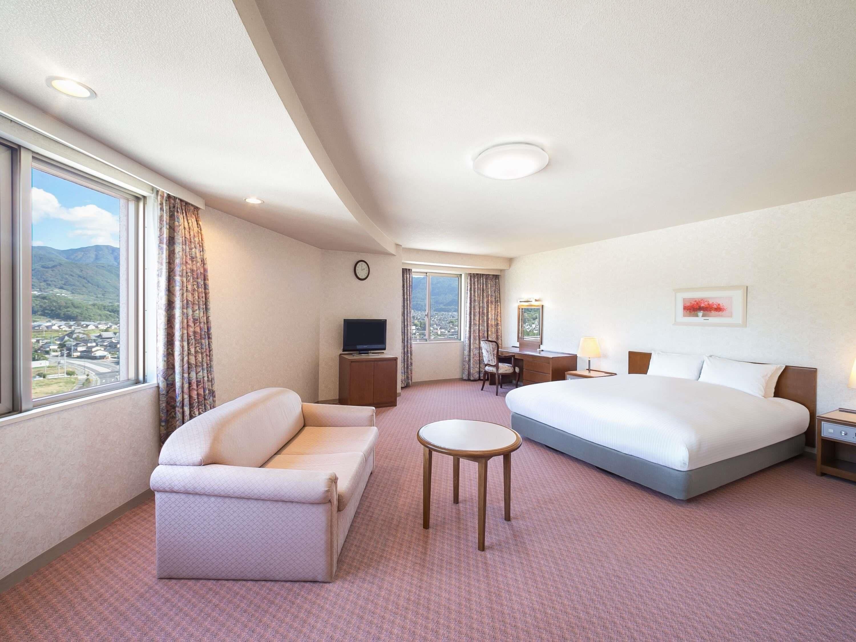 Classic Room, 1 Double Bed with Sofa bed, Mountain View | In-room safe, desk, iron/ironing board, free WiFi