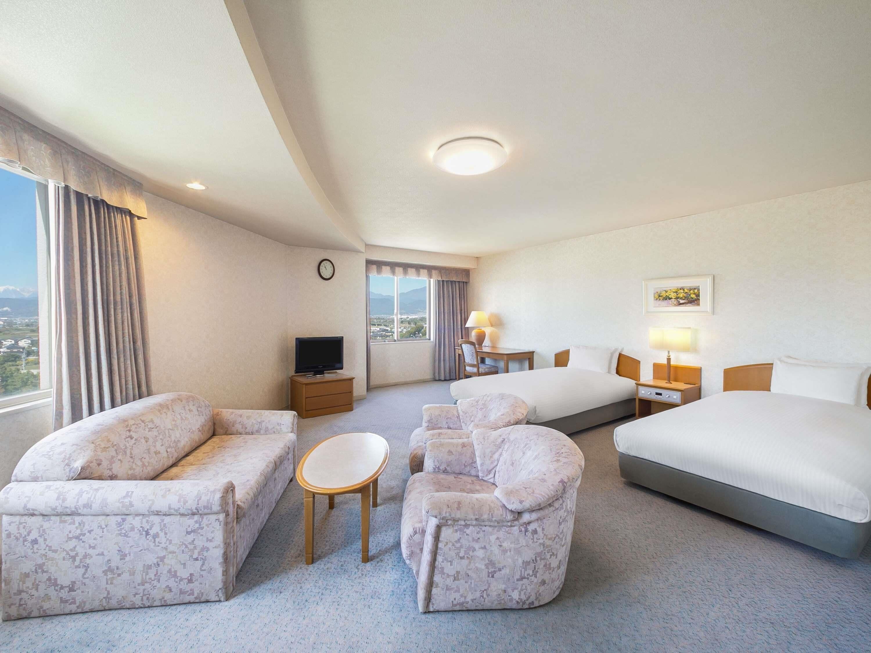 Classic Room, 2 Twin Beds, Mountain View | In-room safe, desk, iron/ironing board, free WiFi