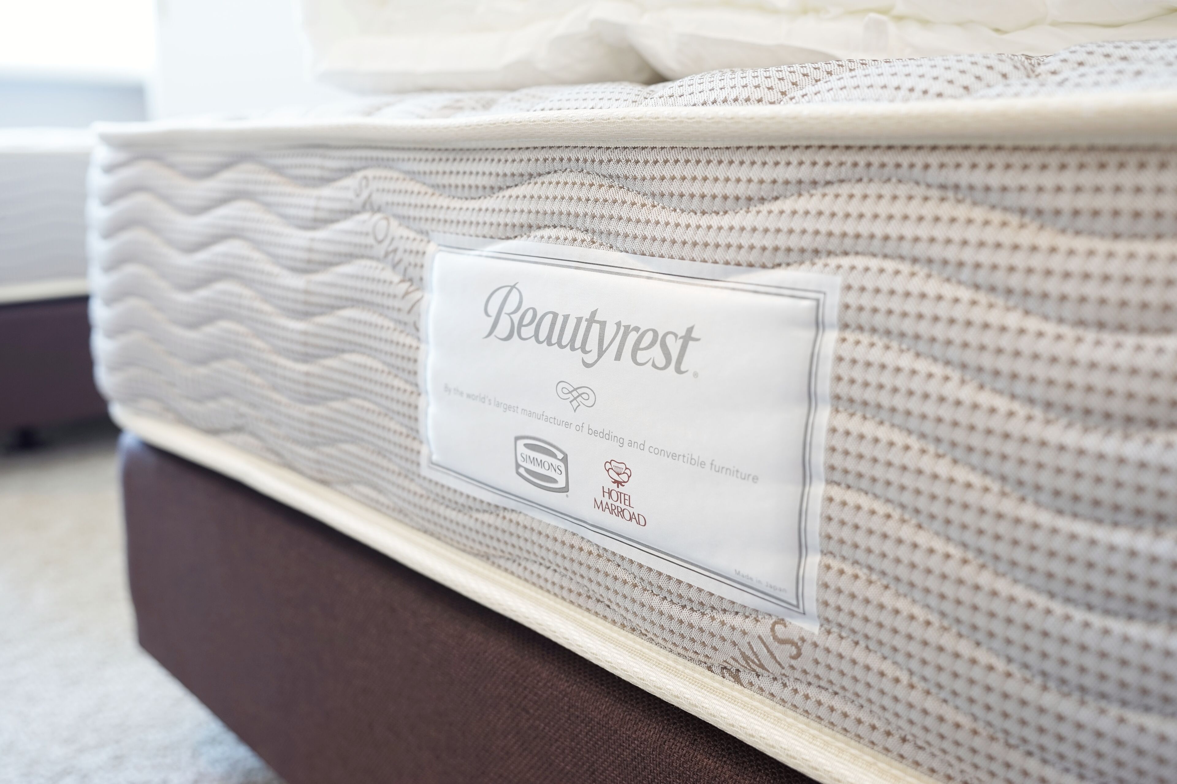 1 bedroom, down duvets, desk, blackout curtains