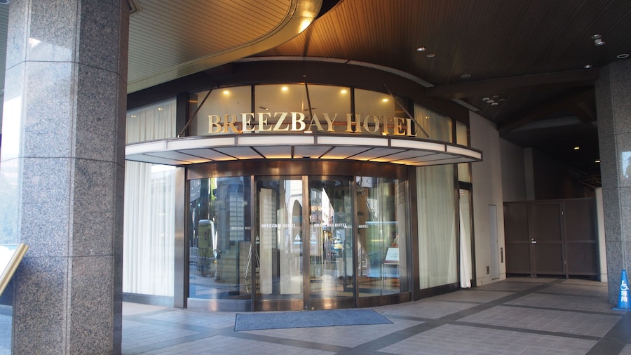 Breezbay Hotel Resort and Spa