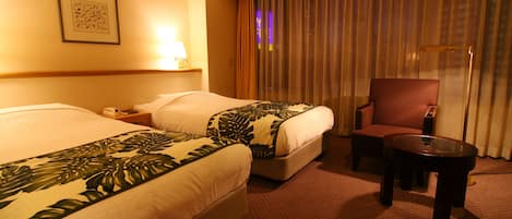 Skrivebord, strykejern/-brett, wi-fi (inkludert) og sengetøy