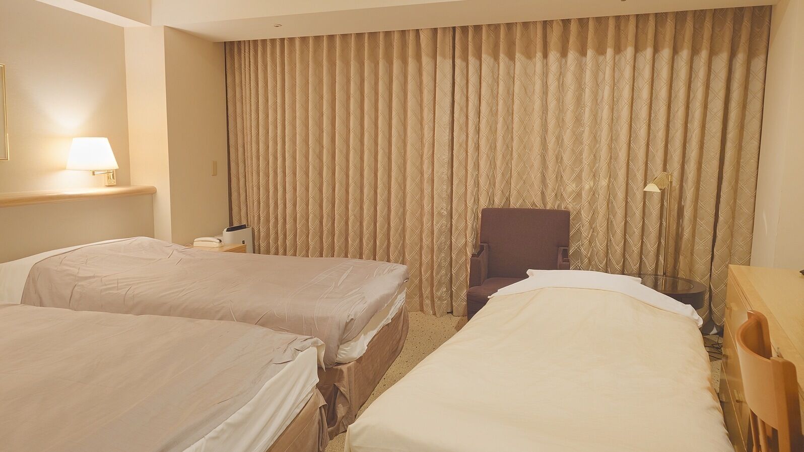 Desk, iron/ironing board, free WiFi, bed sheets