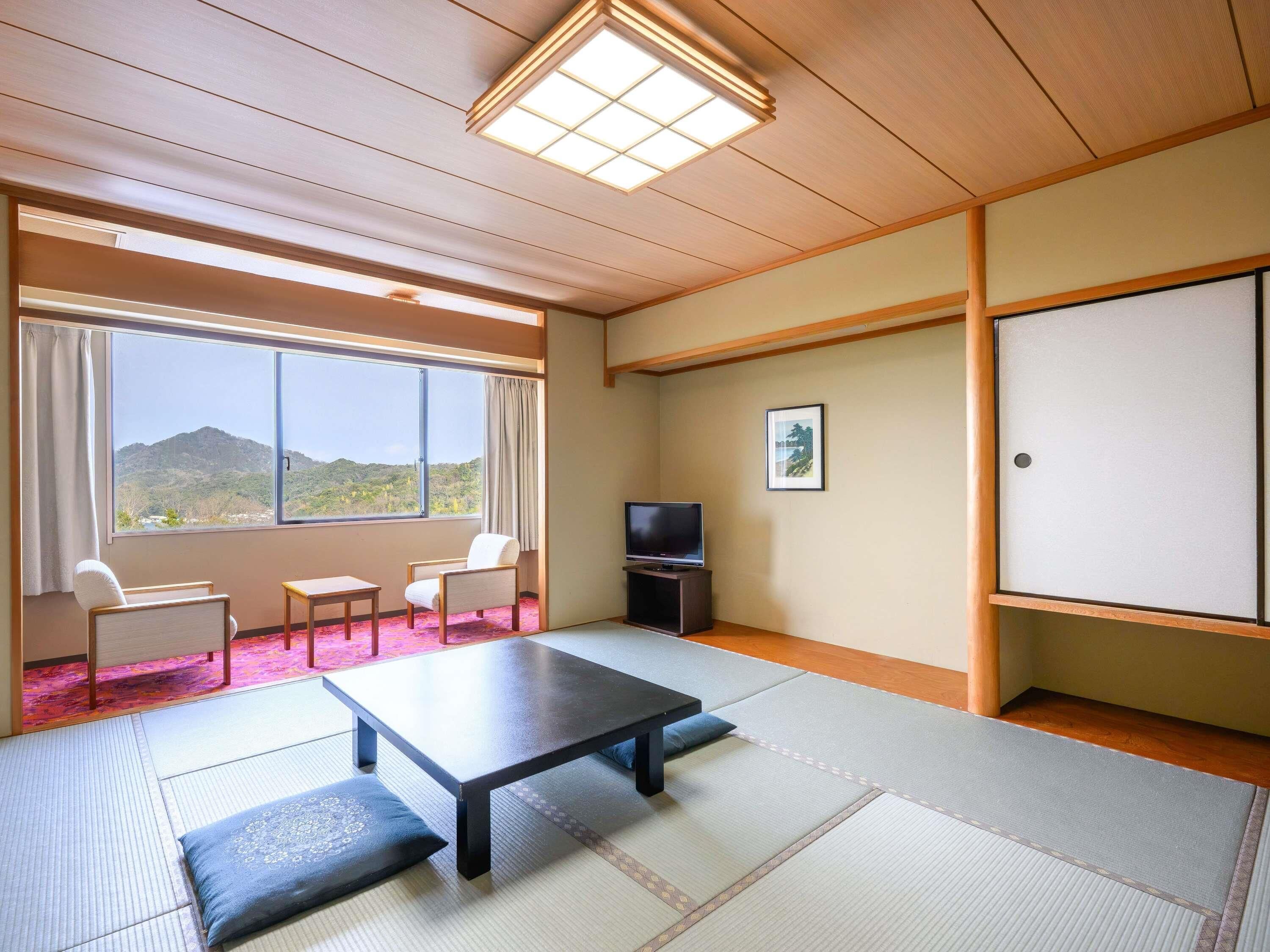 經典客房, 3 張單人床, 海景 (Japanese Style) | 客房內保險箱、書桌、免費無線上網、床單