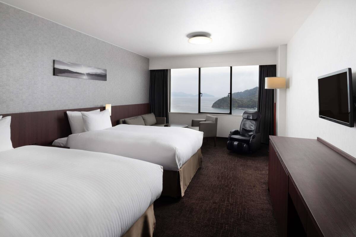 Privilege, Room, 2 Single Beds, Sea View | In-room safe, desk, free WiFi, bed sheets
