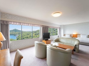 Classic-Suite, Mehrere Betten, Meerblick (Japanese Western Style) | Zimmersafe, Schreibtisch, kostenloses WLAN, Bettwäsche