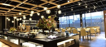月之酒店