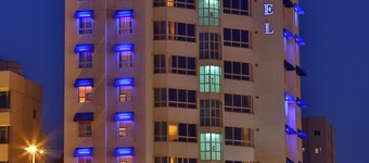 Le Royal Express Salmiya Hotel