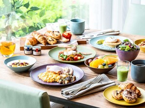 Frokostbuffé hver dag (JPY 3800 per person)