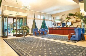 Lobby - Continental Drobeta Turnu Severin (Drobeta-Turnu Severin)