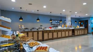 Petit déjeuner buffet compris tous les jours