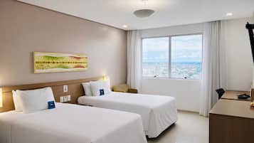 Tomannsrom – deluxe | Minibar, safe på rommet, skrivebord og wi-fi (inkludert)