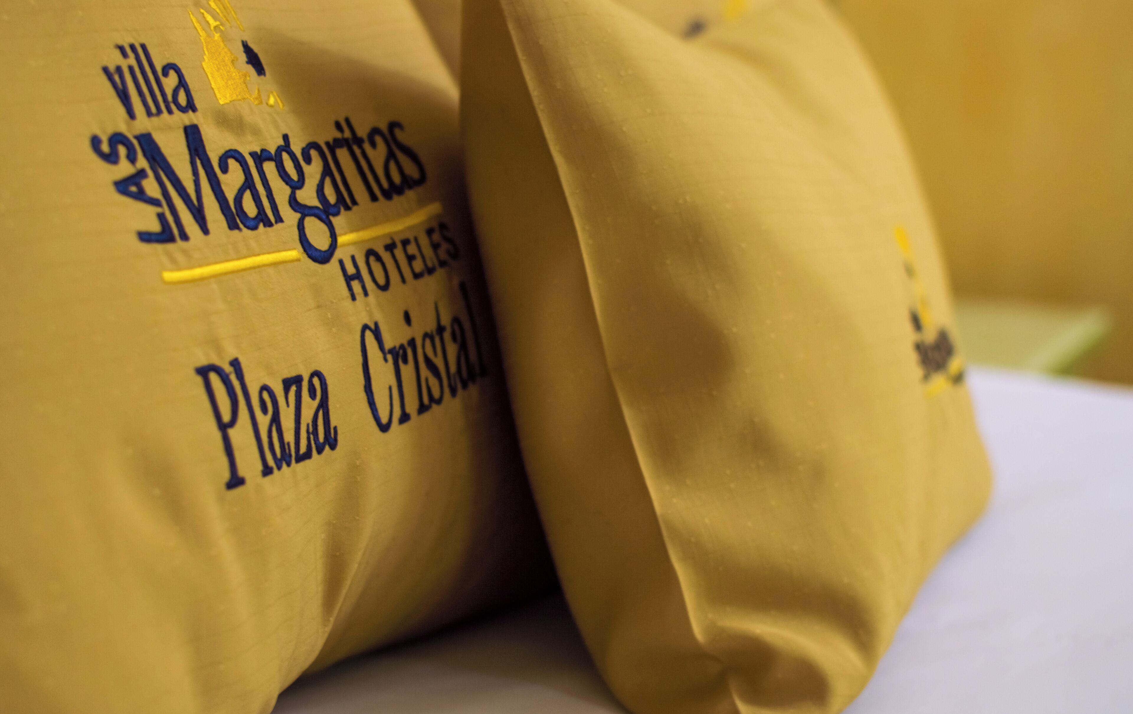 premium bedding, in-room safe, desk, free wifi