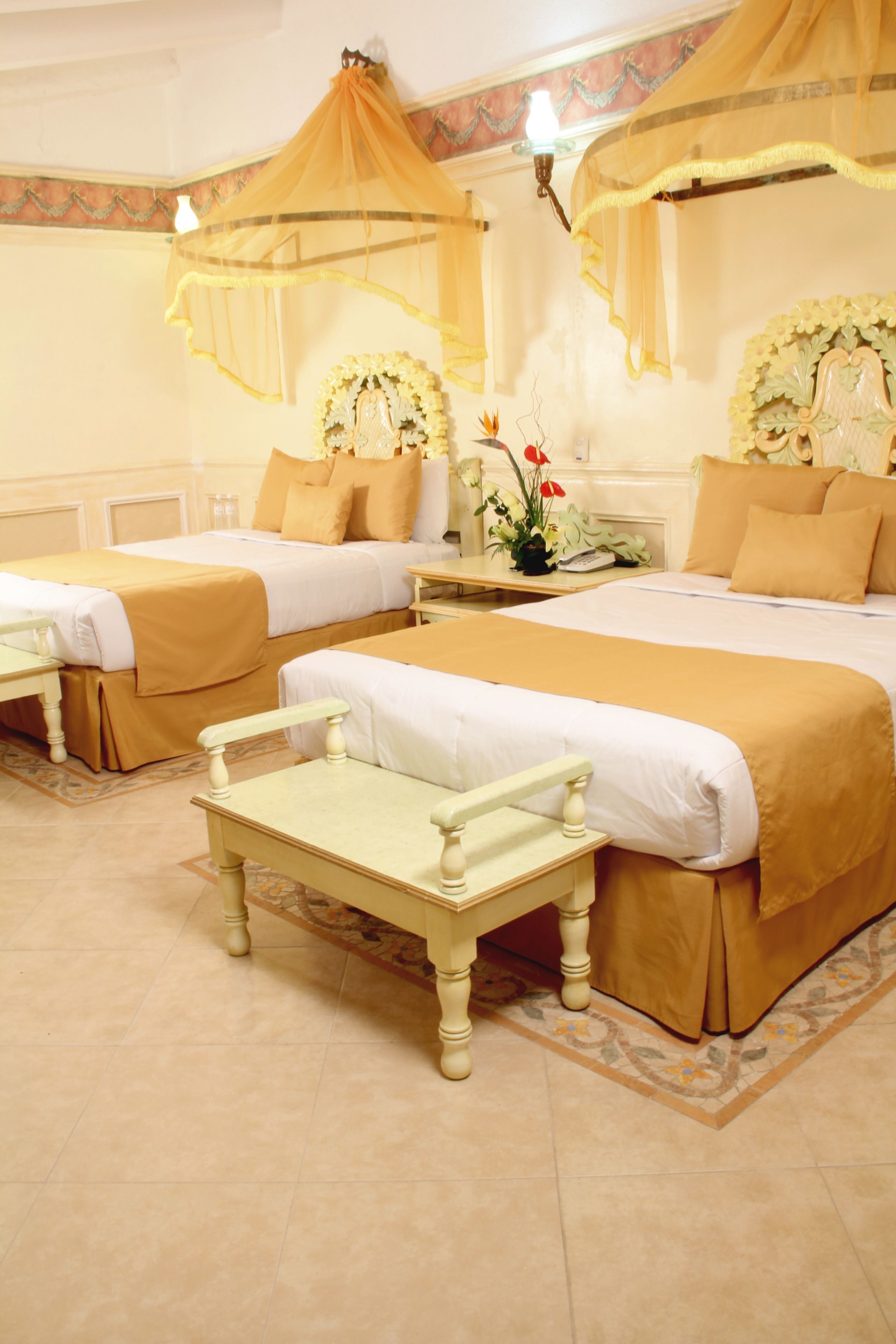 Ropa de cama de alta calidad, edredón y camas con pillow-top 