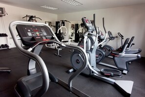 Fitness facility - Hotel Coral Suites (Panama City)