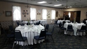 Banquet hall