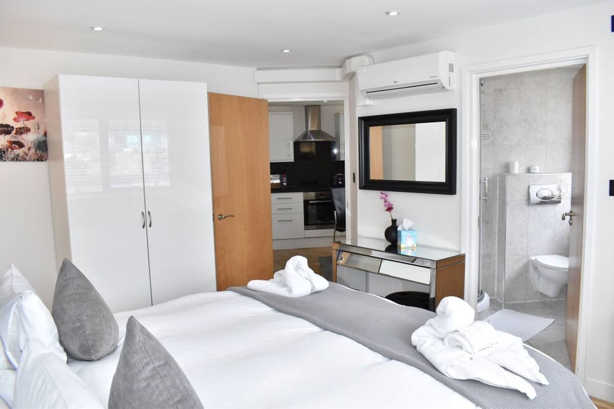 1 habitación y sábanas de algodón egipcio