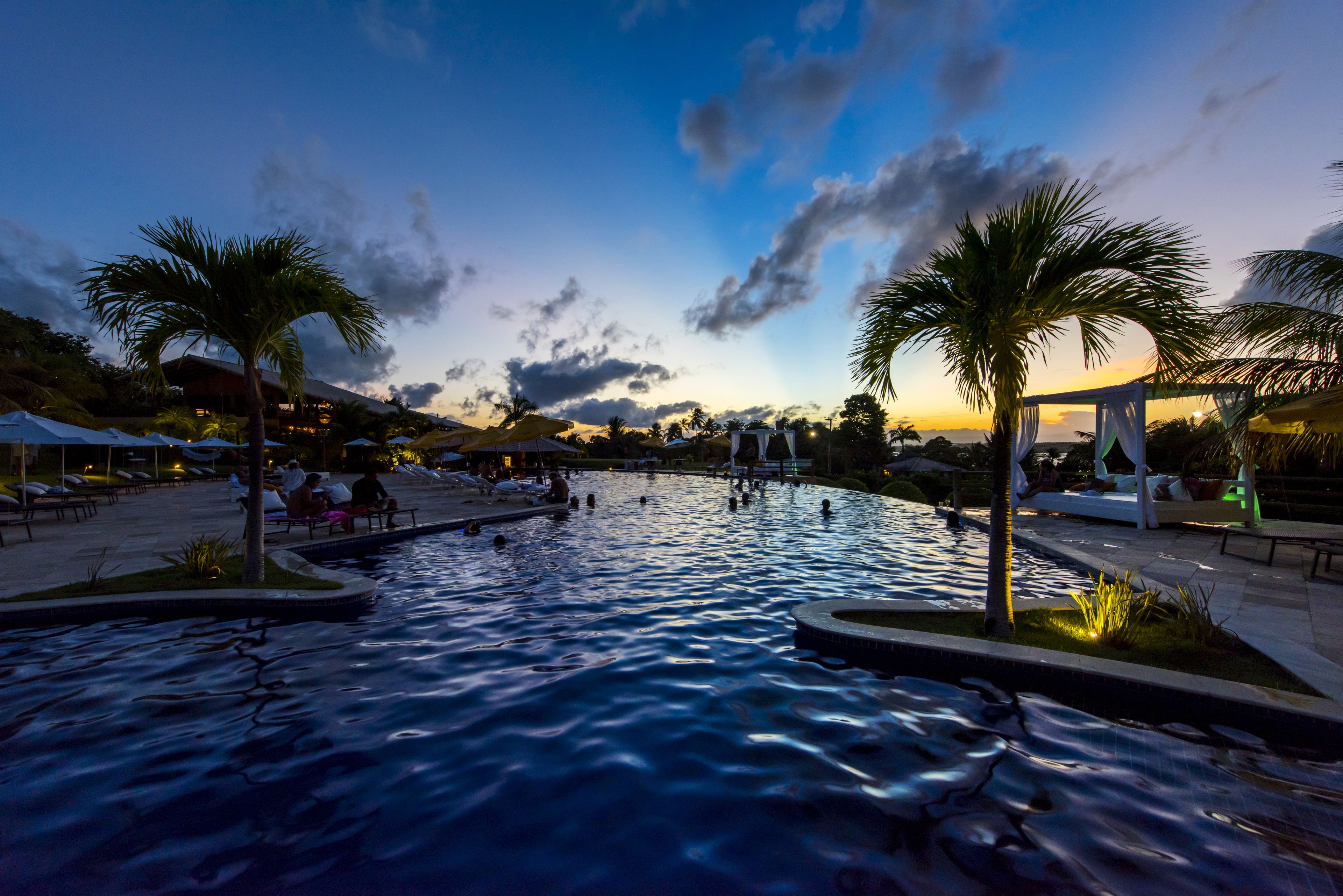 3 piscinas al aire libre