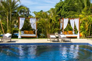 3 piscinas al aire libre