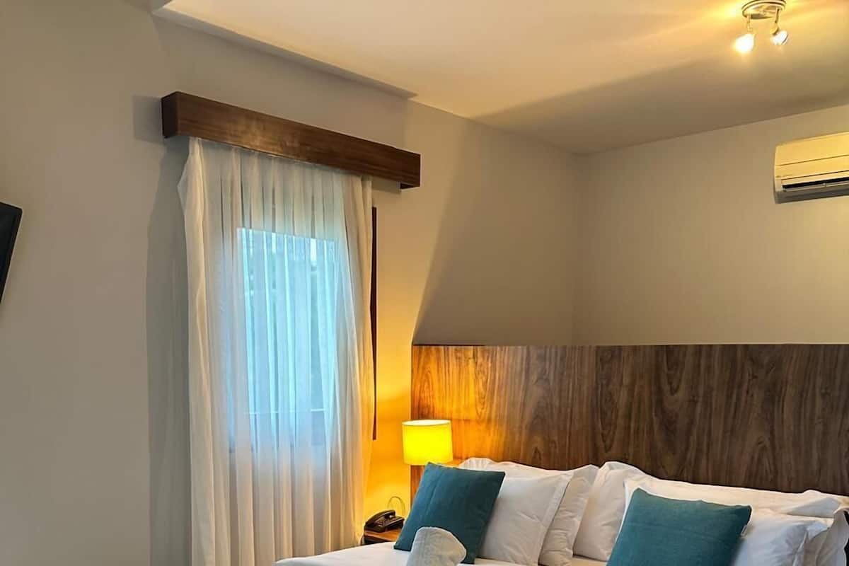 1 bedroom, in-room safe, blackout curtains, free WiFi