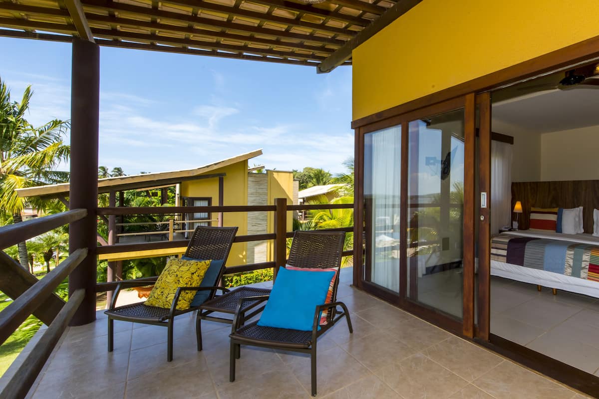 Chalé Família Luxo Vista Piscina/Lagoa | 1 bedroom, in-room safe, blackout curtains, free WiFi