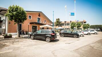 Free self-parking