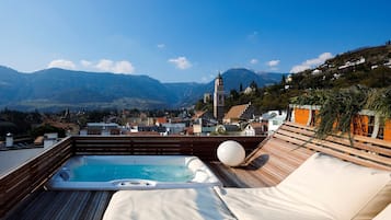 Loft with roof top Hot Tub (Paradise Loft) | Biancheria da letto ipoallergenica, copriletto in piuma
