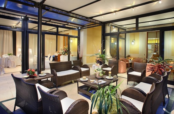 Lobby lounge - Hotel Alassio (Montecatini Terme)