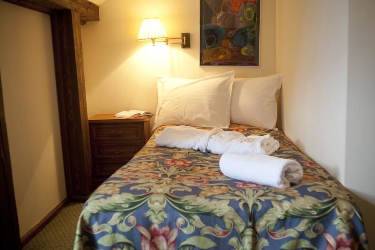 Ropa de cama de alta calidad y cortinas blackout 
