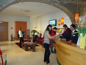 Reception - Hotel Fabrik (Vienna)