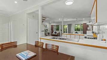Standard Villa, 3 Bedrooms | In-room dining