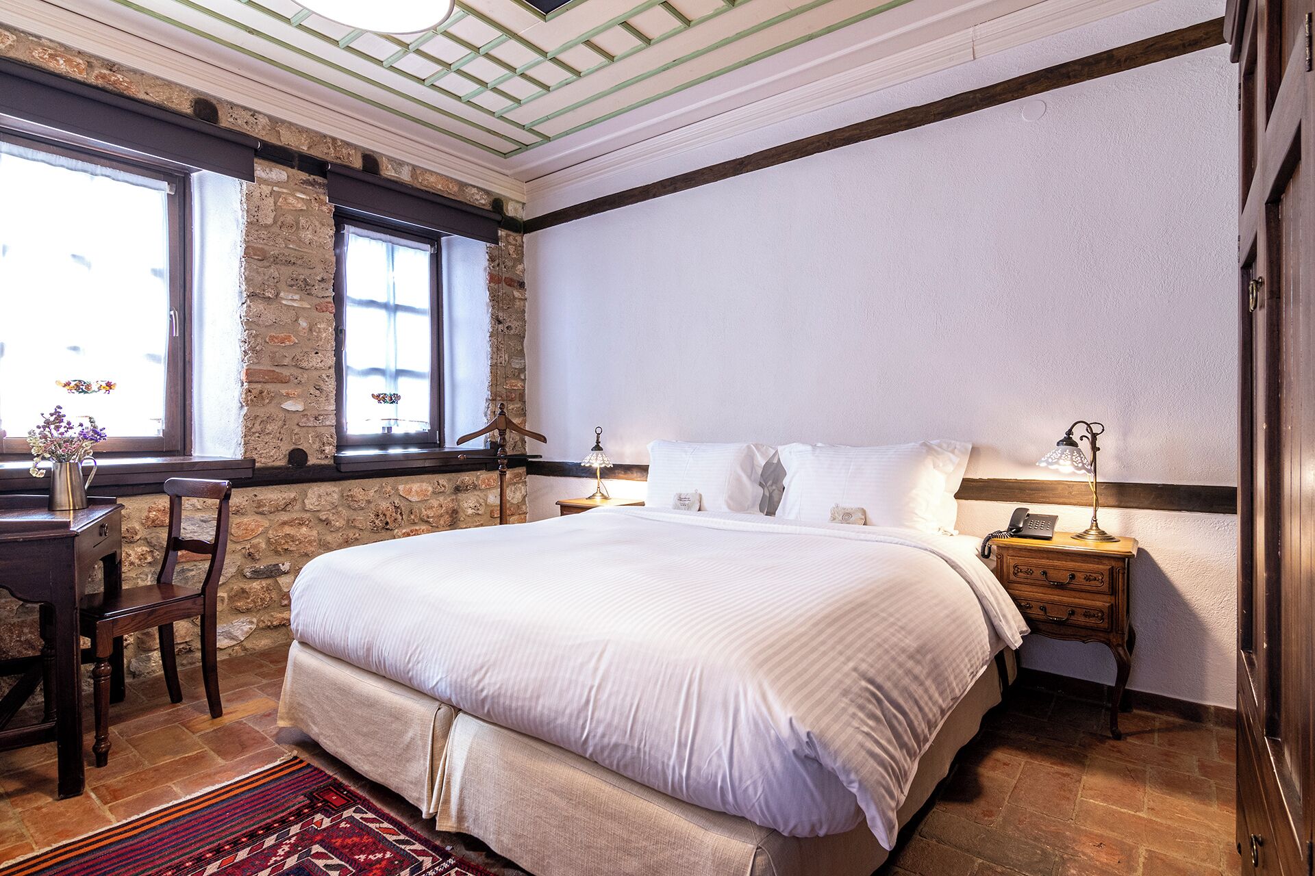 House for 2 guests | Premium bedding, down comforters, pillowtop beds, free minibar