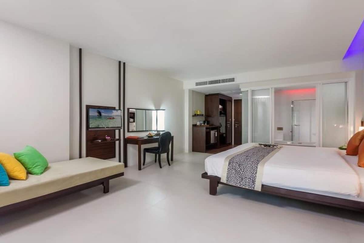 1 bedroom, in-room safe, blackout drapes, soundproofing