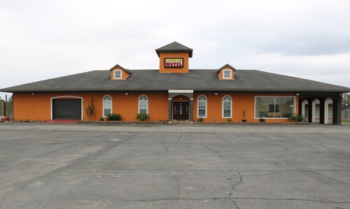Deluxe Inn Motel