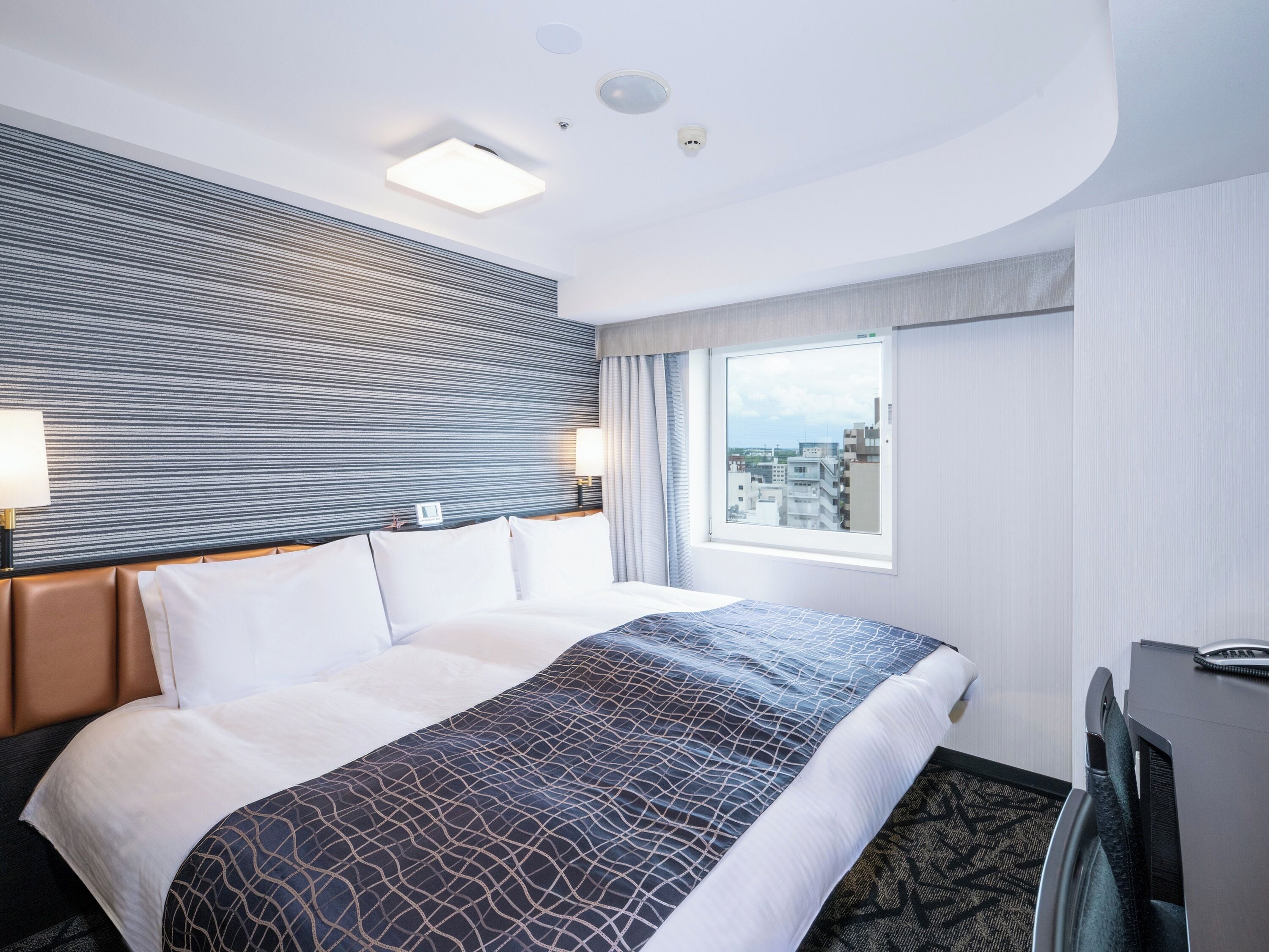 High Floor View Family Twin Room - Non-Smoking | Down duvets, desk, blackout curtains, iron/ironing board (on request)