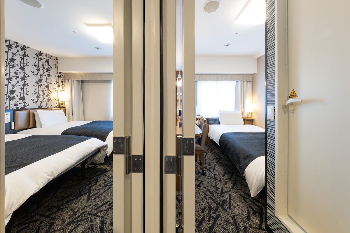 Connecting Room [Single + Twin], Non Smoking | Premium bedding, down duvets, desk, blackout curtains