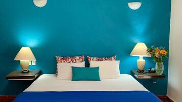 Master Suite 2 recamaras con cocineta y Balcón | In-room safe, iron/ironing board, bed sheets