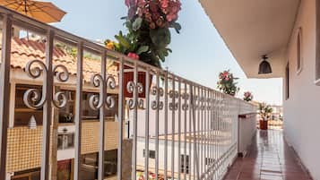 Junior Suite con cocineta y balcón | Balcony